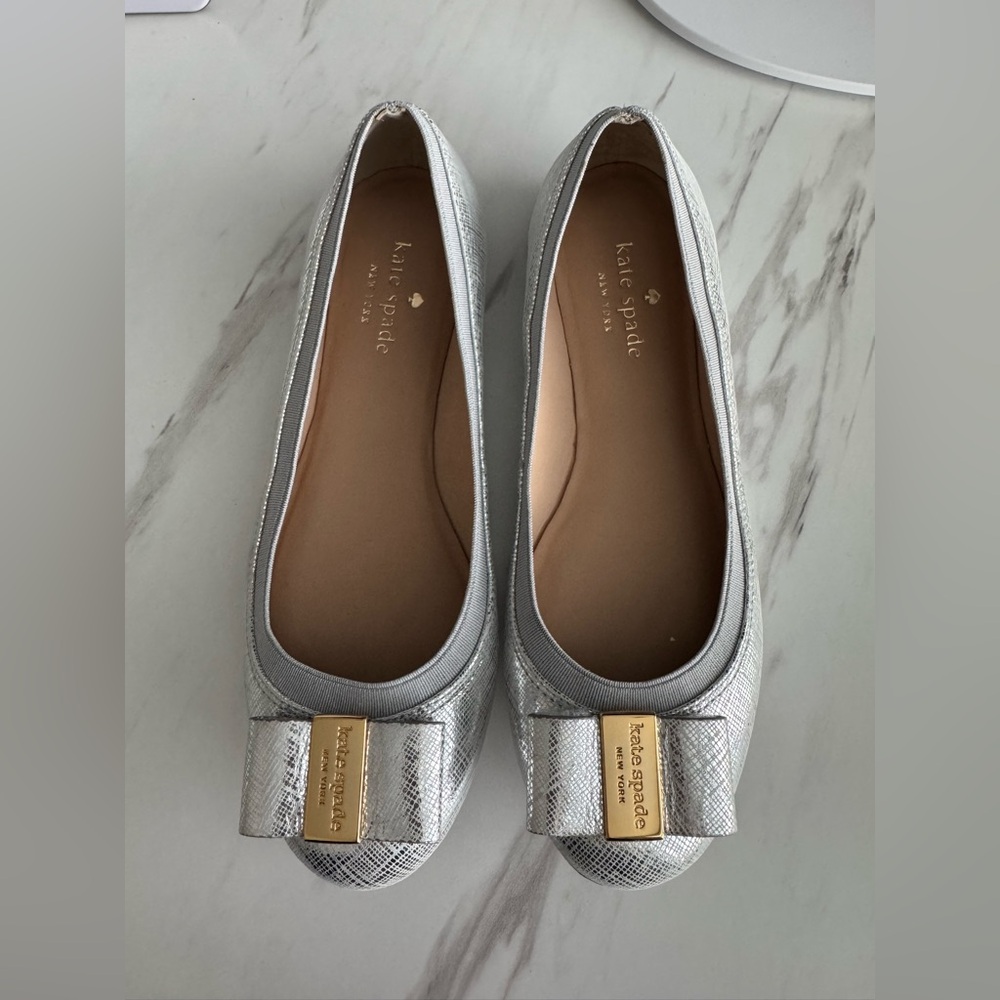 Kate Spade New York Metallic Silver Bridal Bow Ballet Flats size 6
